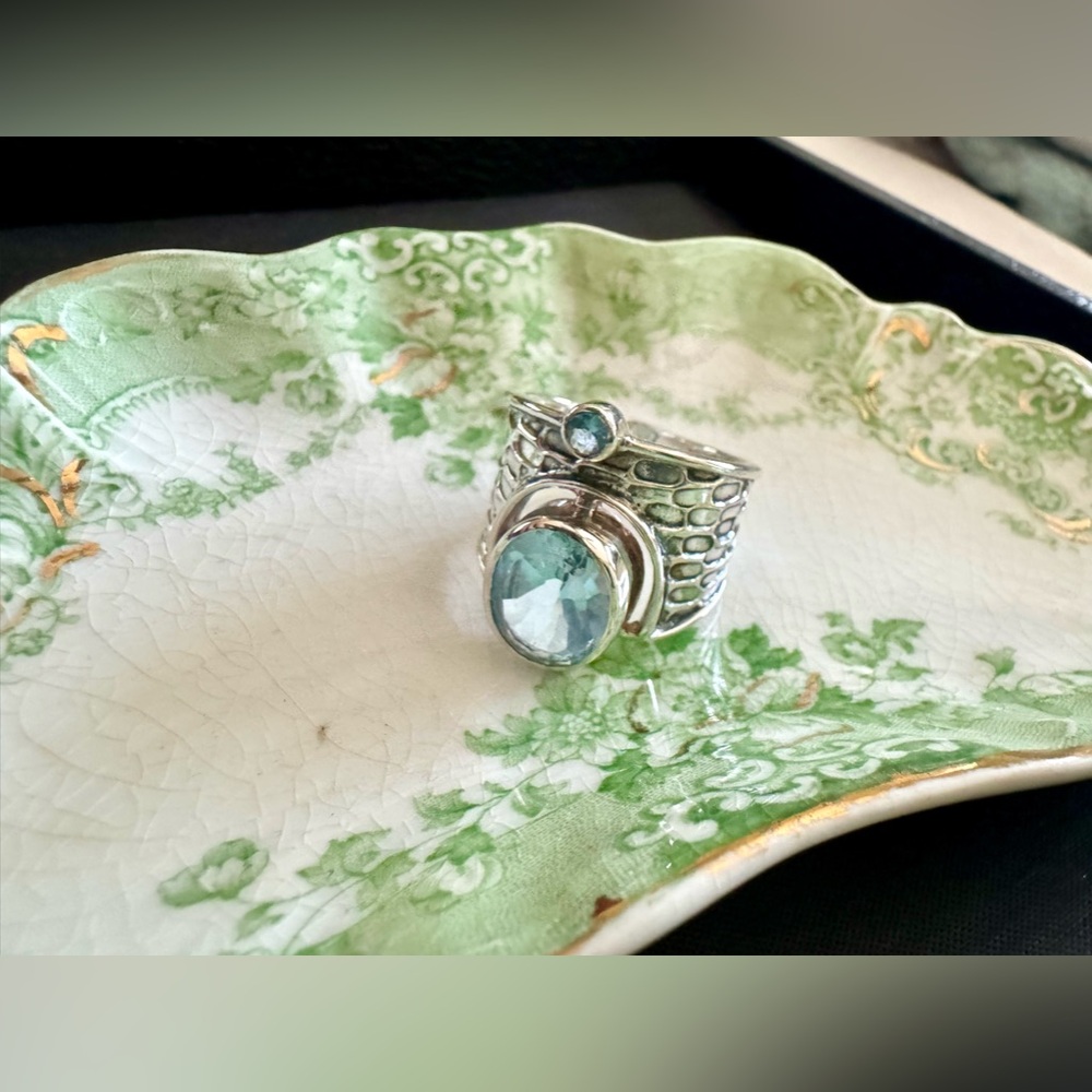 Blue topaz sterling silver ring (heavy)